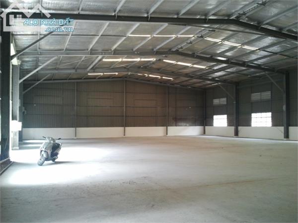 Cho thuê gấp nhà xưởng  1700m2 giá 70tr/tháng ở Lê Văn Khương, quận 12..