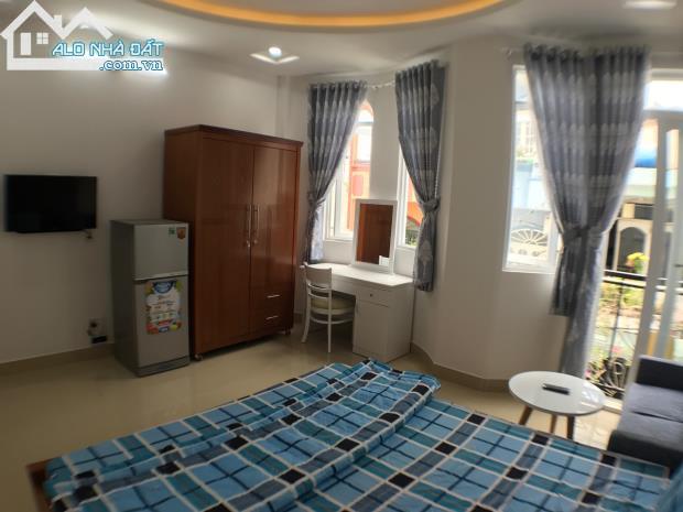 Phòng Full Nội Thất,DT 25m2,Ban Công,Cửa sổ,WC riêng Đường Hoa Sứ,Q.Phú Nhuận