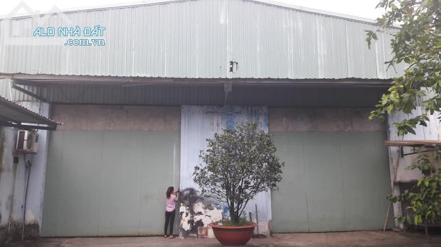 Cho thuê nhà xưởng 1100m2 giá 35tr/tháng ở phường An Phú Đông Quận 12