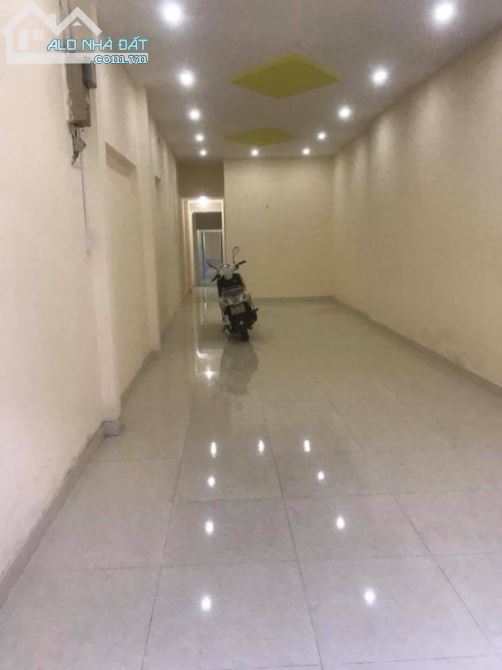 Cho thuê nhà 80m, 1 lầu tại đường Lê Quang Định, qGV - 1