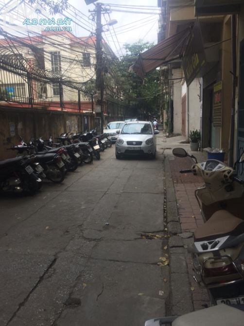 Cần bán gấp nhà mới, đẹp Pháo Đài Láng, 45m2, 5 tầng, giá 5,2 tỷ. - 1