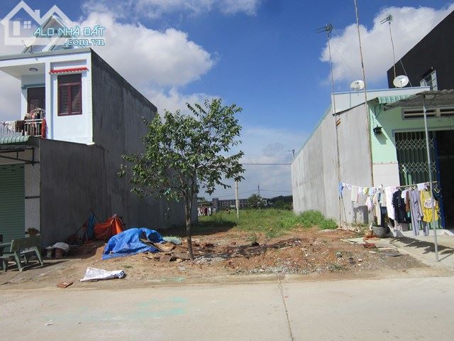 ĐẤT BÌNH DƯƠNG
