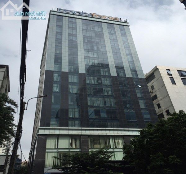 Bán tòa nhà văn phòng MP Lý Nam Đế, Hoàn Kiếm, 460m2 xây 8 tầng, 2 thang máy, MT 15m