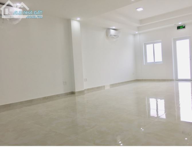 cho thuê văn phòng diện tích 30m2,50m2,70m2,80m2,100m2 đường D2 quận bình thạnh - 2