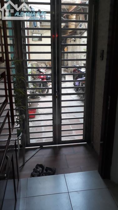 Nhà đẹp  kinh doanh Hoàng Quốc Việt 8 tầng, 20 phòng 22 tỷ