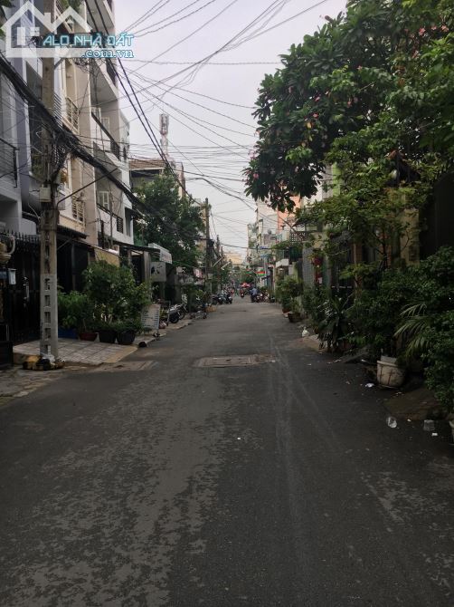 Nhà hẻm 8m Cộng Hòa,Ngay Etown ,Tân Bình,4mx 12m=48m,3 tầng giá 5.8 tỷ Liên hệ:0981552449 - 1