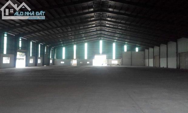 CHO THUÊ KHO XƯỞNG CAO RÁO SẠCH ĐẸP DT:1500M2 GIÁ 70TR/THÁNG Ở QUẬN 12