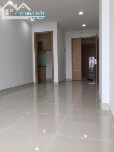 Cho thuê căn hộ Him Lam Phú Đông 65m2 2PN 2WC nhà trống 7tr full nội thất 10tr, có máy lạn