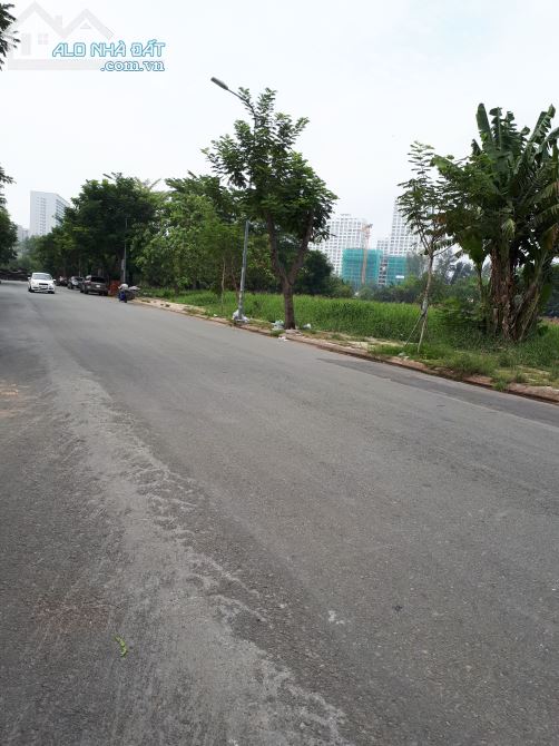 Bán lô đất diện tích 6x18m, view công viên, KDC Tân Quy Đông, phường Tân Phong, quận 7 - 2