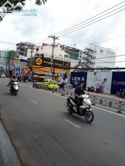 Bán nhà vị trí đẹp, diện tích 10x27m, đường Nguyễn Thị Thập, phường Tân Quy, quận 7 - 1