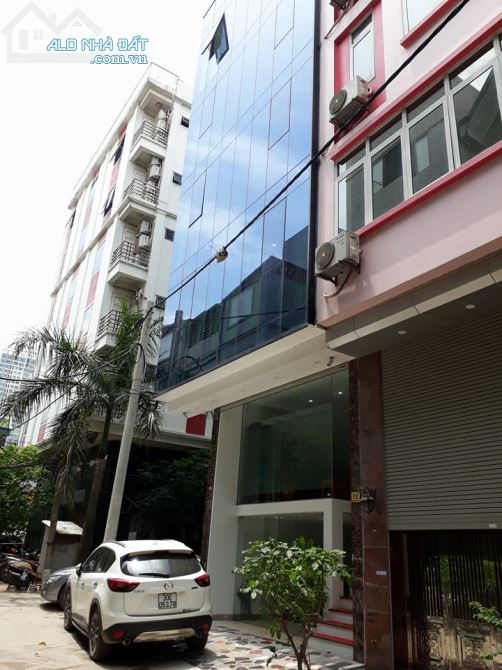 Vỡ nợ Bán gấp toà nhà văn phòng số 135 MP Nguyễn Xiển, 8 tầng x 4.5m Thang máy Giá 23 tỷ