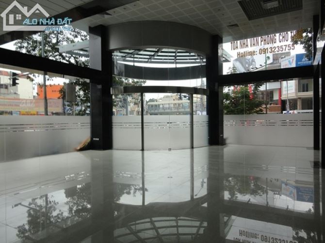 Bán toà nhà văn phòng - Đại Cồ Việt, Xã Đàn - Đống Đa 550m x 11 tầng LH A Giáp - 2