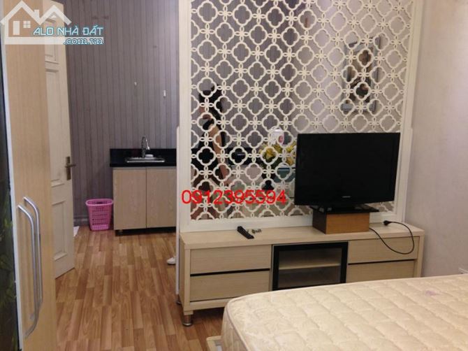 Cho thuê căn hộ dịch vụ đủ đồ DT 25m2 khu Hoàng Cầu