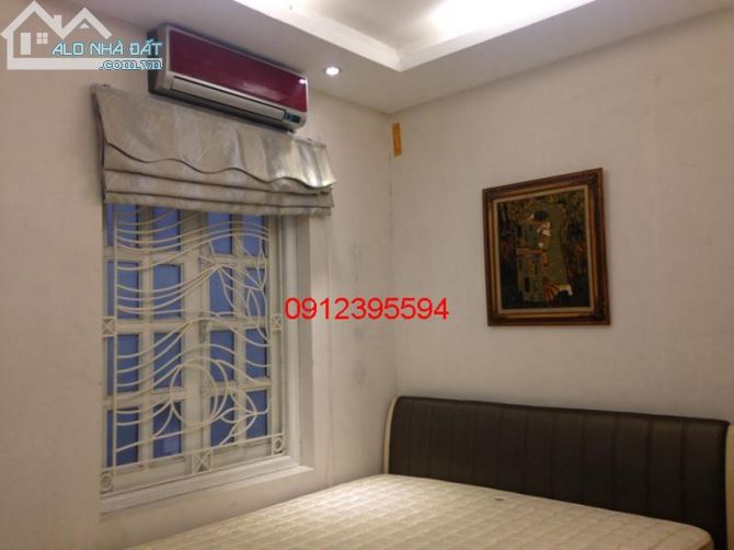 Cho thuê căn hộ dịch vụ đủ đồ DT 25m2 khu Hoàng Cầu - 2