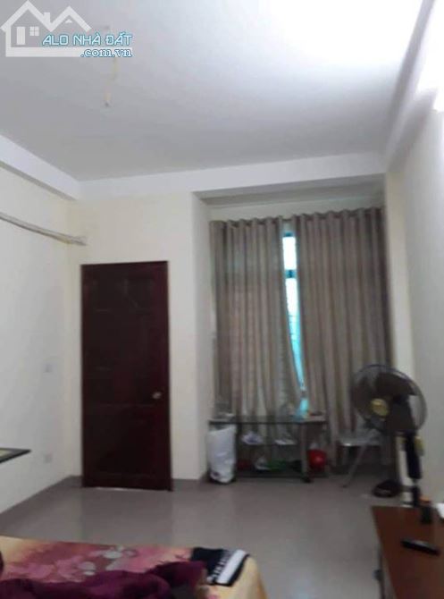 Bán nhà ngõ 42 Thịnh Liệt gấp, DT 30m * 4 tầng. Giá 2,6 tỷ - 1