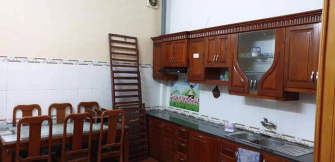Bán nhà ngõ 42 Thịnh Liệt gấp, DT 30m * 4 tầng. Giá 2,6 tỷ - 3