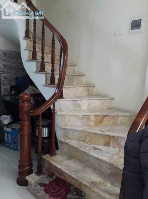 Bán nhà ngõ 42 Thịnh Liệt gấp, DT 30m * 4 tầng. Giá 2,6 tỷ - 4