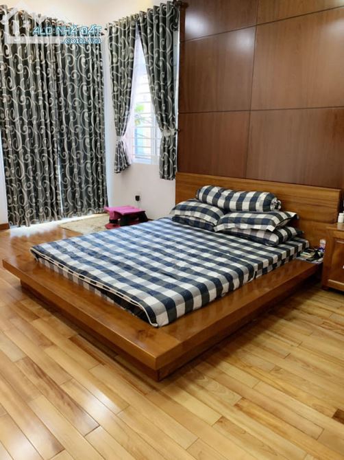 HẺM XE HƠI TRÁNH, Hùng Vương, 40M2, 7,4 TỶ