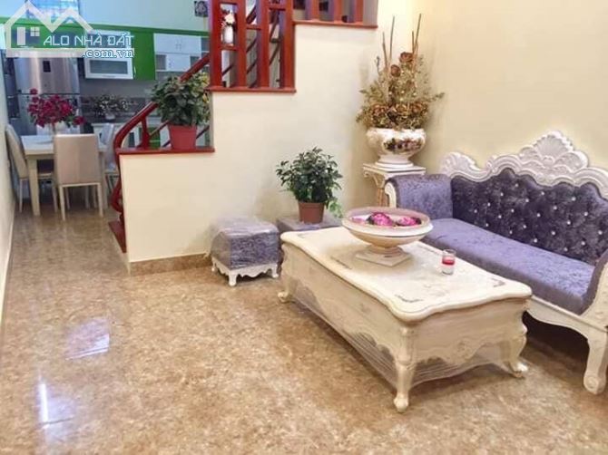 Nhà đẹp Mỹ Đình,quận Nam Từ Liêm. Ô tô đỗ cửa,kinh doanh,cho thuê.Dt 60m,5 tầng,giá 5.5 tỷ