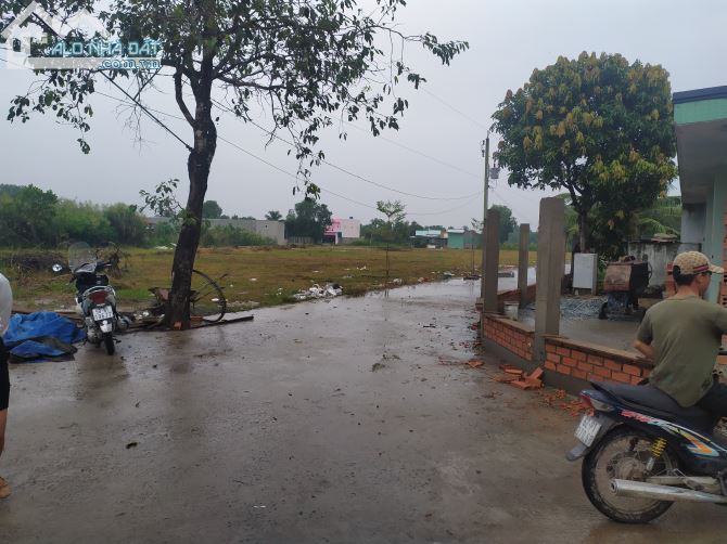 Nhượng lại lô góc đẹp nhất trong khu đô thị Sao Vàng 6x25m, SHR!!!