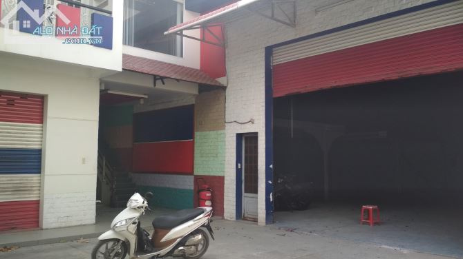 Cho thuê kho xưởng 2 mặt tiền đường Trần Văn Mười, Hóc Môn, diện tích 2.499m2, giá tốt - 1