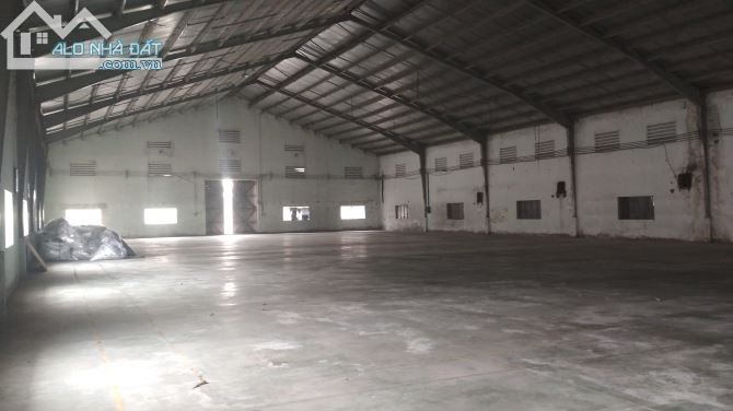 Cho thuê kho xưởng 2 MT Quốc Lộ 22, gần cầu An Hạ, Hóc Môn, 3.600m2 - 3