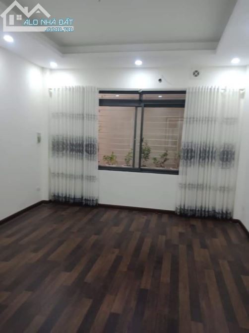Mặt ngõ, kinh doanh, ôtô, 51m2,3 tầng, MT 4,6m giá 5,15 tỷ - 4