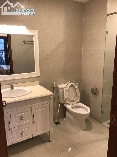 Cho thuê căn hộ chung cư Golden West, 3 phòng ngủ, full đồ đẹp 14tr/th. - 4