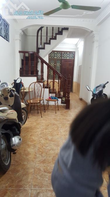 Nhà đẹp 5 tầng phố Nguyễn Phúc Dt 36m2 Mt 4m, giá 4,6 tỷ, Ngõ thông sang phố Láng Hạ - 4