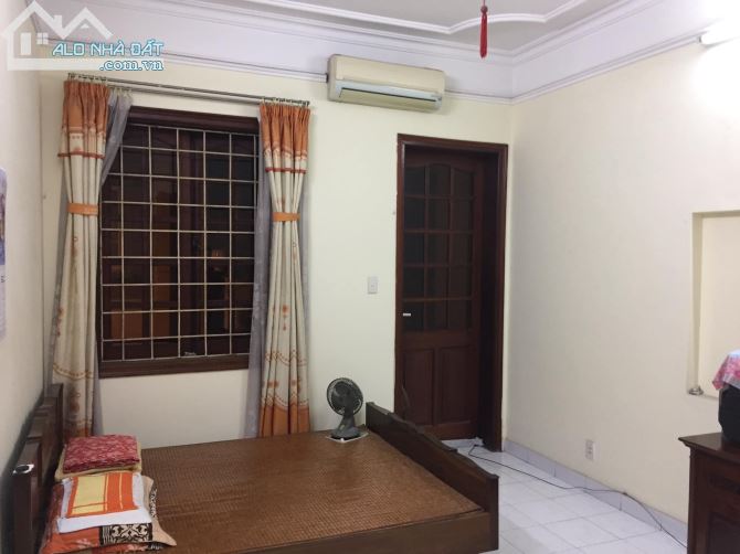 Bán gấp nhà phân lô Trường Chinh, DT 45m * 4 tầng. Giá 6,5 tỷ - 3