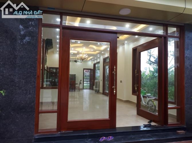 Chính chủ cần cho thuê ngôi nhà 5p ngủ thuộc phường Kinh Bắc - TP Bắc Ninh