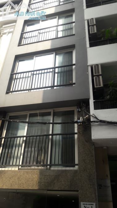 BÁN KHÁCH SẠN MẶT PHỐ LIỄU GIAI, 74m2, 8 tầng. 27.2 tỷ