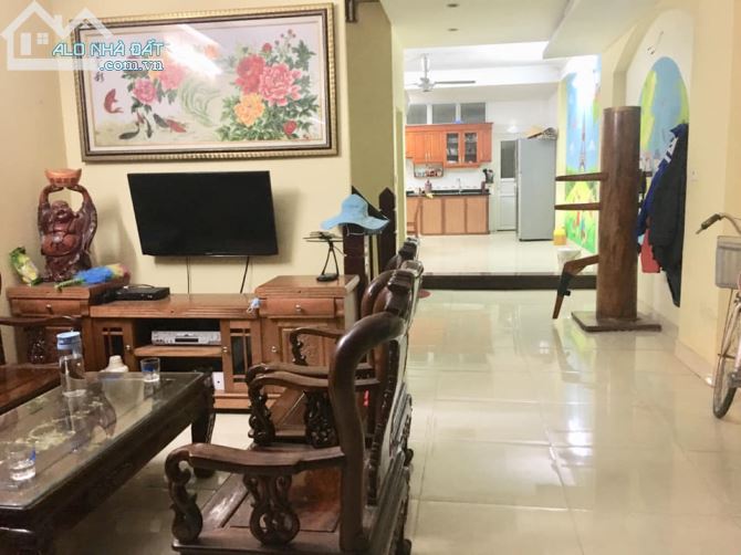 Bán nhà Phân lô đường Minh Khai, gần Time City, 65m2, đường rộng như Phố 15m, Kinh doanh