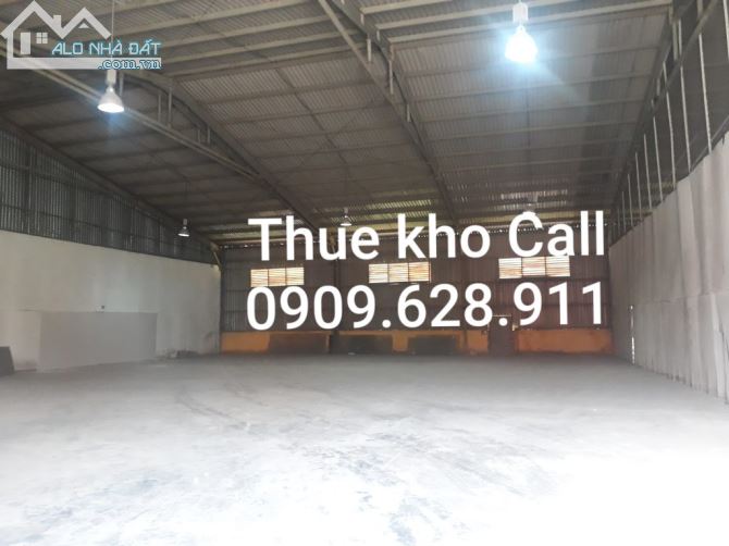 CHO THUÊ KHO QUẬN 7 GIÁ RẺ : có ngay 550m đường Đào Trí giá chỉ 79.000đ/m2 làm nhà kho