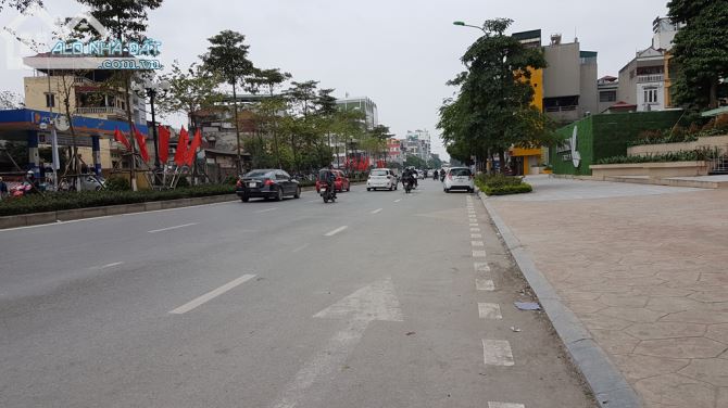 Bán nhà Cực đẹp phố Tân Mai, 40m2, cách đường Ôtô tránh 1 nhà, ngõ Thông đẹp, Giá 3,7 tỷ - 5