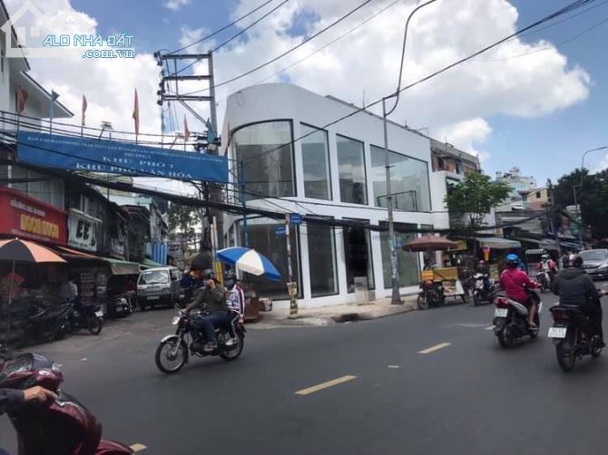 cho thuê nhà 274 hòa bình , quận tân phú , dtsd 600m2