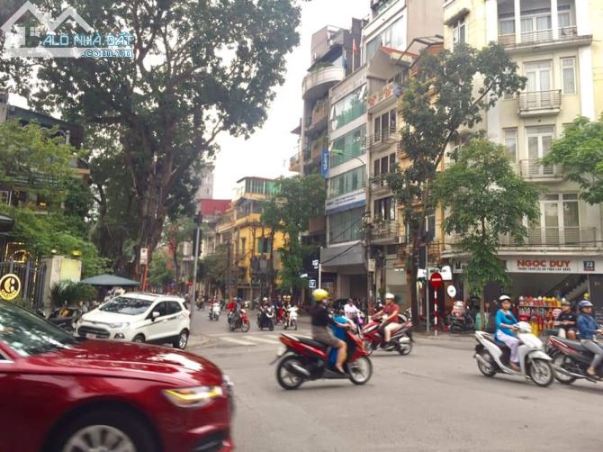 Cần bán gấp nhà mặt phố kinh doanh DT 66m2,  , 4tầng, giá 26 tỷ - 3