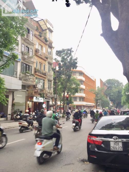 Cần bán gấp nhà mặt phố kinh doanh DT 66m2,  , 4tầng, giá 26 tỷ - 7