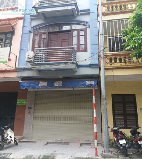 Cho thuê nhà ngõ 106 đường Hoàng Quốc Việt, Dt 70m2 x 5 tầng ngõ rộng 8m ô tô đi lại - 1