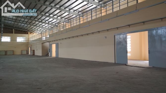 Cho thuê 1.500m2 kho xưởng QL 1A, gần ngã 4 ga, Hà Huy Giáp, Vườn Lài,giá tốt nhất khu vực - 2