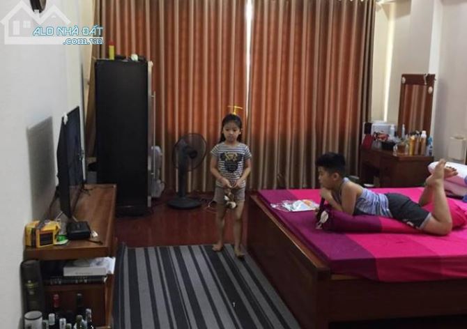 Bán nhà MP Hàng Chiếu, Hàng Mã 90m2,mặt tiền 4,3mx 5 tầng Giá có 39 tỷ - 5