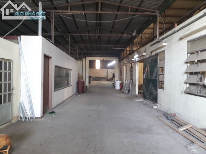 CHO THUÊ GẤP NHÀ XƯỞNG 2.500M2 MẶT TIỀN PHAN VĂN HỚN, HÓC MÔN, GIÁ RẺ - 2