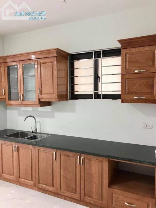 Cần bán nhà phố Lĩnh Nam ô-tô đỗ cửa 5 tầng 35m2 giá 7.8 tỷ - 2