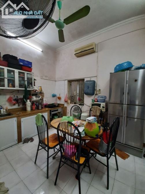 NHÀ MẶT PHỐ CỔ - HÀNG BÔNG - NỞ HẬU - CÓ NÓC - 1 CHỦ - 115M2 - MT 4.5M - GIÁ 22.5 TỶ !!! - 2