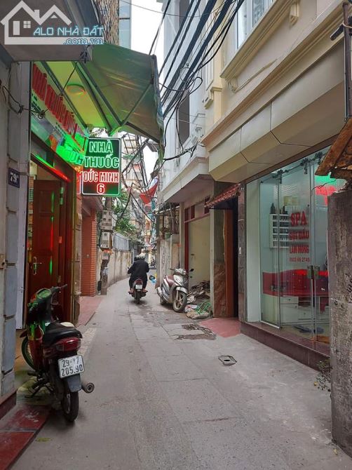Bán nhà 5 tầng phố Trần Hữu Tước, cạnh Hồ Đắc Di, 45m2, mặt tiền 4m, giá 4,5 tỷ