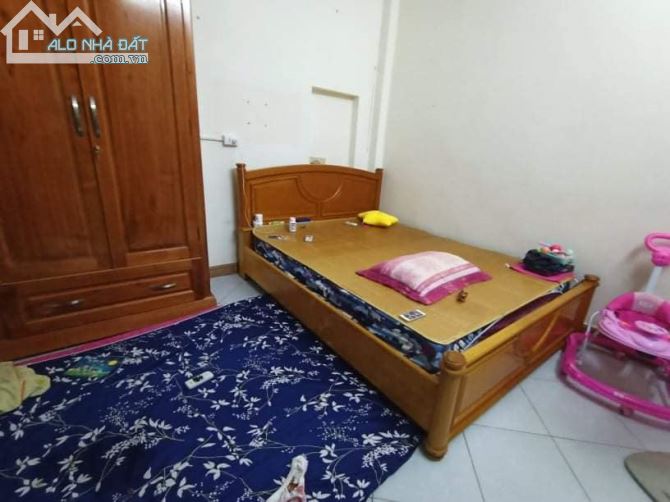 Bán nhà 5 tầng phố Trần Hữu Tước, cạnh Hồ Đắc Di, 45m2, mặt tiền 4m, giá 4,5 tỷ - 4