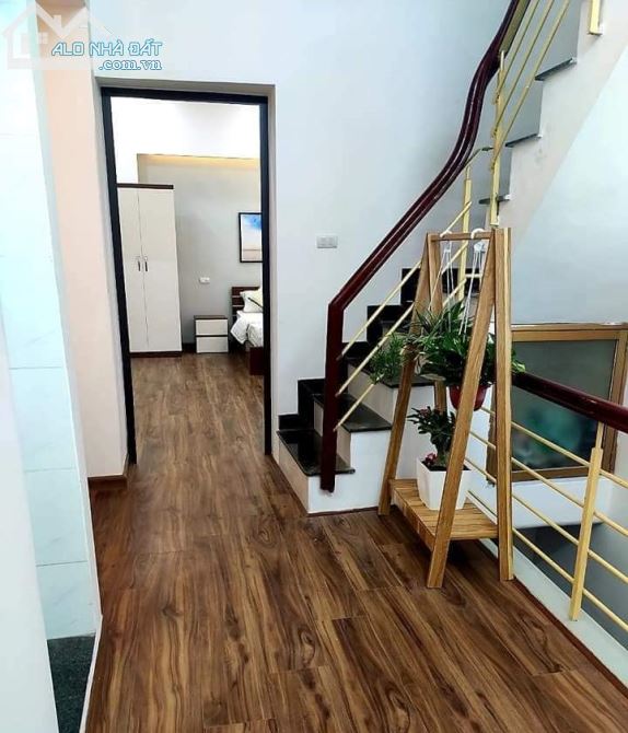 Bán nhà phố Thái Thịnh Dt 45m2, 5 tầng lô góc, MT 4,2m, nở hậu giá 4,5 tỷ - 1