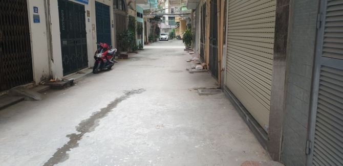 Bán nhà phố Phương Mai, diện tích 45m2 x4 tầng, Ô tô đỗ cửa, giá 5,8 tỷ