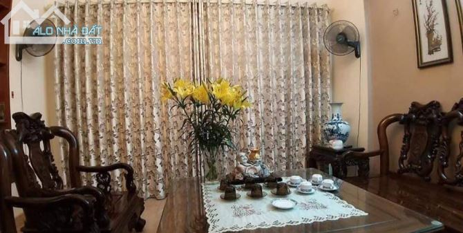 lạc long quân view hồ tây 7 tầng thang máy gara oto  80m2 MT 6.4m giá 19tỷ980