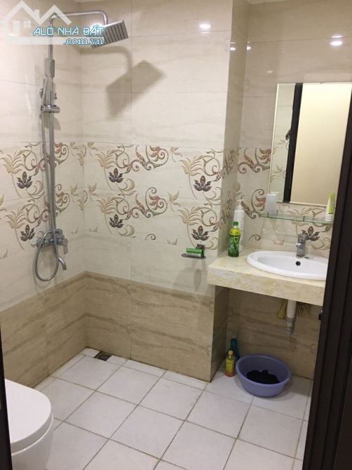 Bán nhà 4 tầng 1 tum phố Phan Đình Giót, diện tích 48m2 mặt tiền 4,5m giá 6,1 tỷ - 3